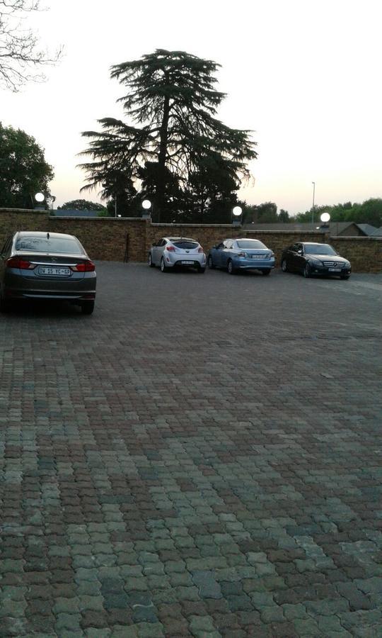 Central Lodge Hotels Johannesburg Zewnętrze zdjęcie